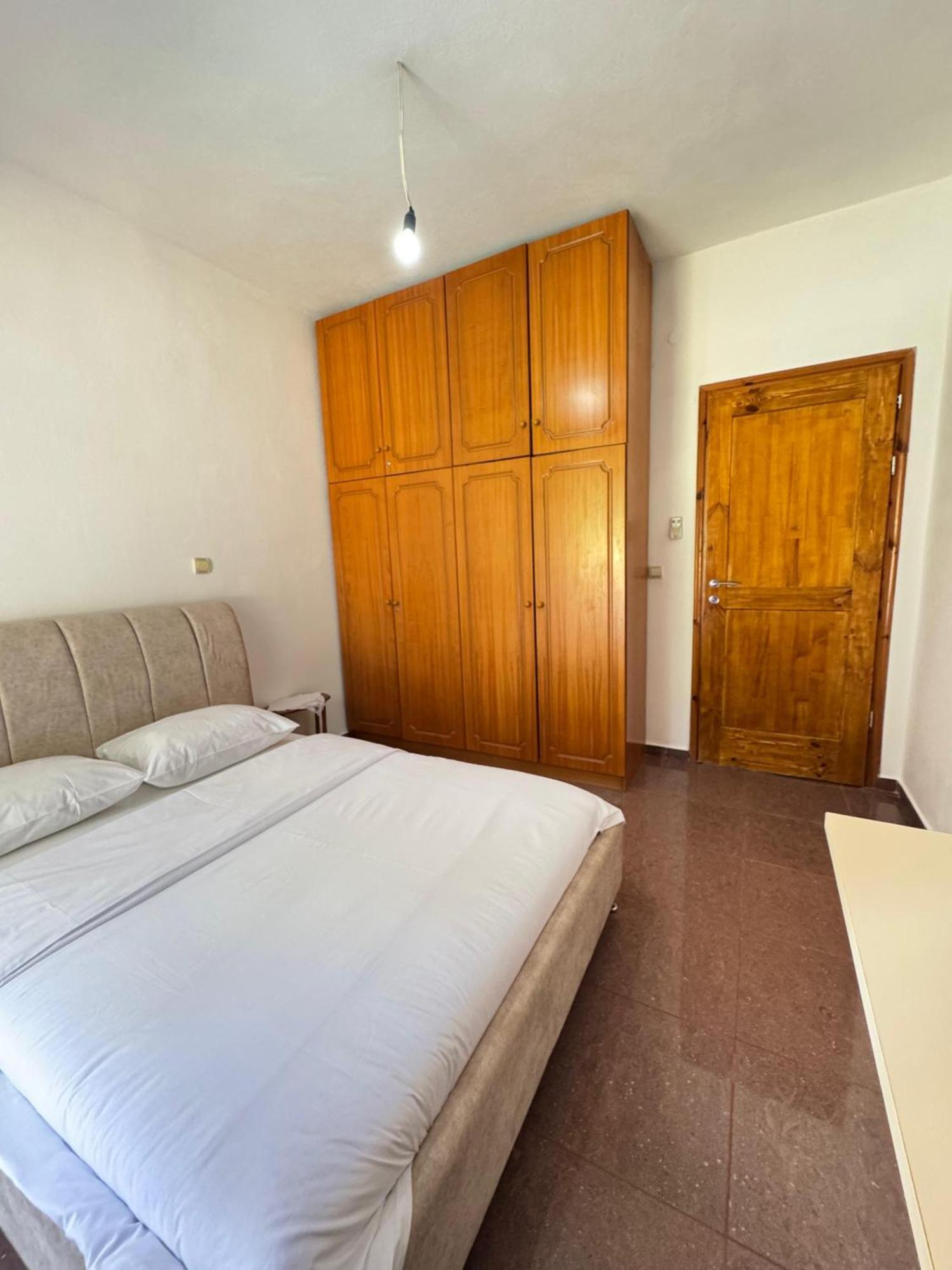 Beachfront Apartment Himarë Extérieur photo